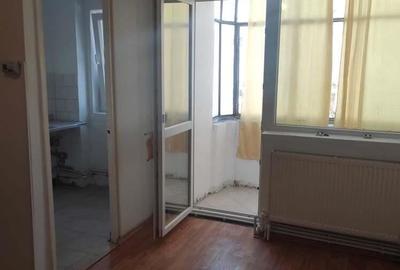 Garsoniera etj 3 zona Micro15 - 8