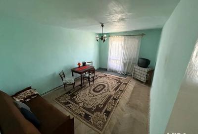 Apartament cu 2 dormitoare de vanzare, situat la etajul 4 - 3