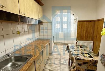 Apartament cu 2 camere decomandat în Florilor - 4