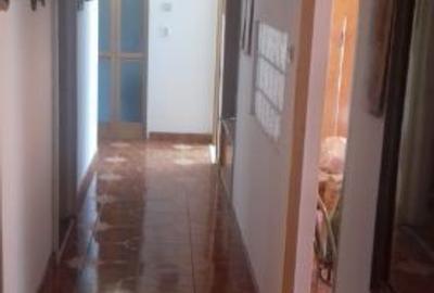 Apartament cu 4 camere decomandat în P-ța Victoriei - 8