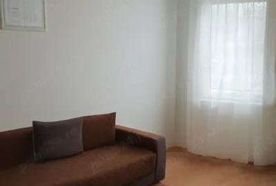 Apartament cu 3 camere decomandat, mobilat în Berceni