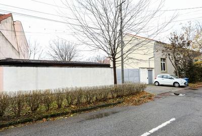 Spațiu comercial, de 887.78 mp, în Central - 4