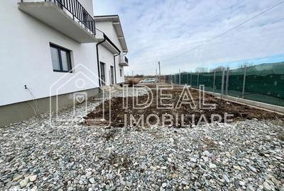 Casă cu 4 camere cu Teren 191 Mp în Șelimbăr
