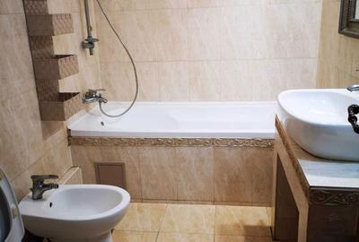 Apartament cu 3 camere decomandat în Exterior Vest - 1