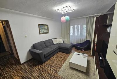 Resita, 4 Cam. Dec., Et. 2, Micro 4 - 9