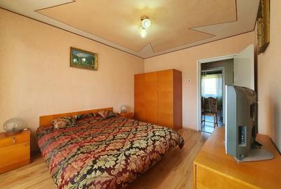 Apartament 3 camere decomandat tip U, 75 m² - 3