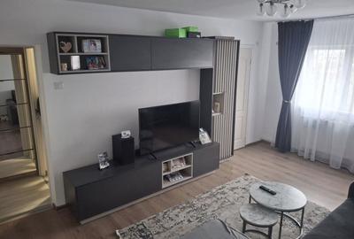 Apartament cu 3 camere decomandat în Crâng - 4