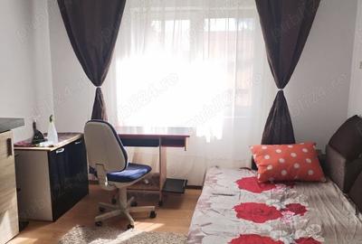 Garsonieră decomandată în Tractorul - 3