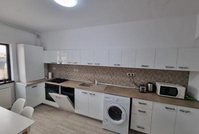 Apartament cu 3 camere decomandat, mobilat în Tomis Plus - 5