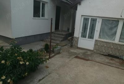 Casa de vanzare in Boto?ani Casa de vanzare in Boto?ani - 1