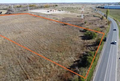 Teren intravilan 45 000 mp. , deschidere 150 ml. ,drum de acces pe 3 laturi, - 1