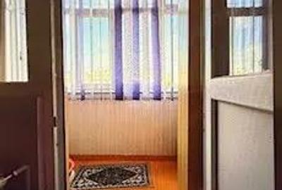 Apartament cu 4 camere decomandat în 9 Mai - 2