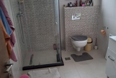 Ichiriez vila P+1 zona Scoala 7 + teren= 240 mp cu deschidere de 17 ml - 3
