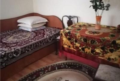 Casă cu Teren 1400 Mp în Poenari - 1