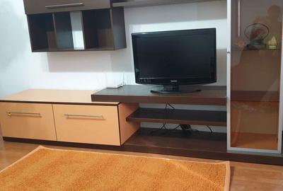Apartament cu 3 camere decomandat în Dacia - 1