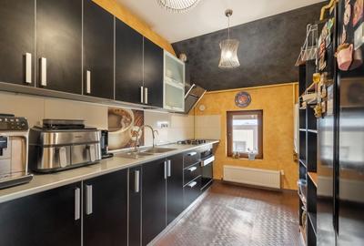 Apartament cu 4 camere semidecomandat, mobilat în Central - 16