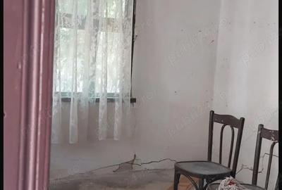 Casă cu Teren 700 Mp în Poienarii-Rali