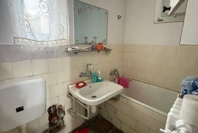 Apartament vanzare  2 camere pentru renovare - Nicolae Balcescu - 5