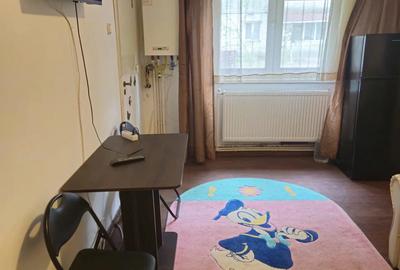 Inchiriez apartament cu doua camere - 1