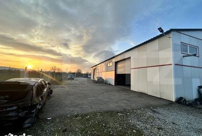 Spațiu comercial, de 500 mp, în Central - 3