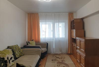 Apartament cu 3 camere decomandat în Centrul Civic - 1