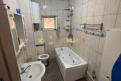 Casă individuală cu 7 camere cu Canalizare în Titan - 6