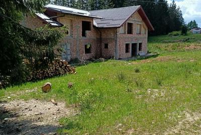 Casă cu 6 camere cu Teren 4851 Mp în Beliș - 2