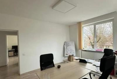 Apartament cu 3 camere decomandat în Central - 3