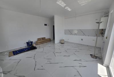 Nou. Disponibil imediat. Decomandat. Etaj intermediar. - 5