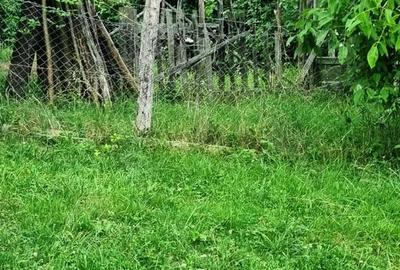 Teren de 5700 mp, în Central - 3