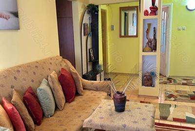 Apartament cu 4 camere decomandat în Micro 15 - 9