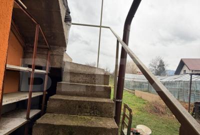 Casa de vanzare proprietate generoasa 2.285 m2 teren - 6