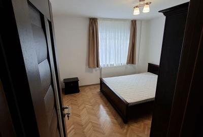 Apartament cu 3 camere decomandat în Eremia - 11