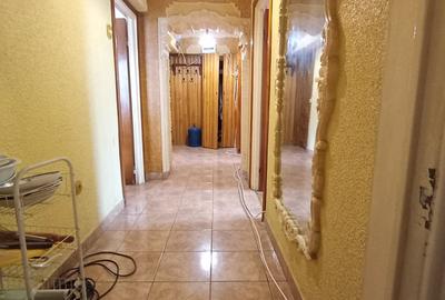 Apartament cu 3 camere decomandat în Tomis Nord - 1