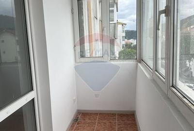 Apartament cu 4 camere de vanzare in zona Calea Romanului - 11