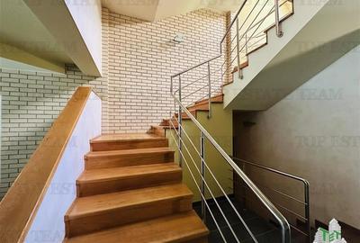 SUPER PROPIETATE, vila 709 mp construiti, teren 1213 mp, cu piscina si garaj, la - 18