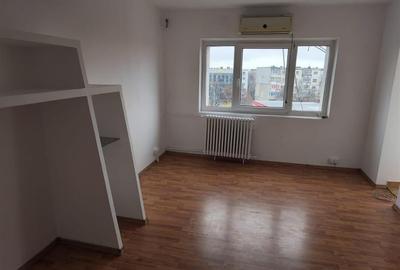 Apartament decomandat 51mp , doua balcoane, Mihai Bravu - 13
