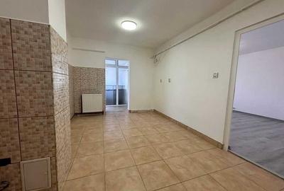 Apartament cu 3 camere decomandat în Central - 1
