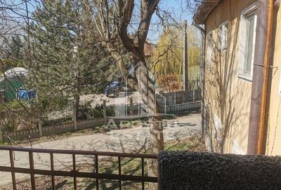 Casă cu 4 camere cu Teren 600 Mp în Plopi