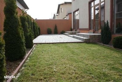 Casă cu 4 camere cu Teren 220 Mp în Central - 2