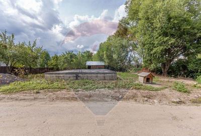 Teren de 800 mp, în Baciu