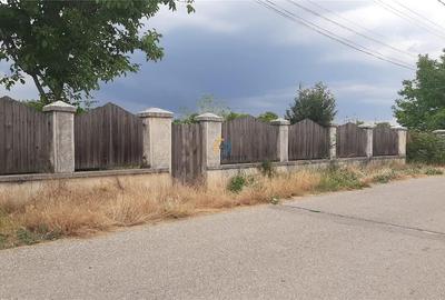 Teren Stefanesti 700 mp, deschidere 20 m, plan, ingradit - 3