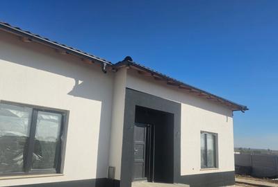 Casa pe parter Damila 100 mp ?i teren de 412 mp - 12