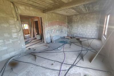 DE VANZARE - Casa cu etaj, Tamaia, Maramures - aproape de Somes - 16