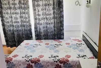 Gara - Bloc dupa 80 - 2 camere decomandat - 2