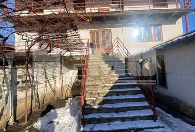 Casă cu 4 camere în Central - 10