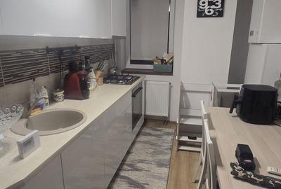 Apartament cu 3 camere decomandat în Berceni - 3