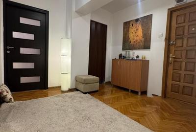 Apartament cu 3 camere semidecomandat, mobilat în Calea Victoriei - 11