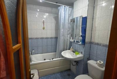 Vanzare apartament 3 camere Oltenitei Piata Sudului - 6
