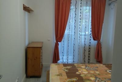 Militari, Cet Vest Militari - 12